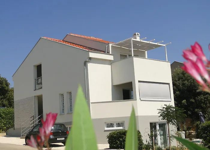 Pensjonat 2a Petrčane