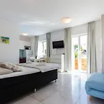 بيت ضيافة 2a 3*