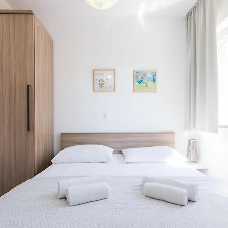Guest house 2a Petrcane