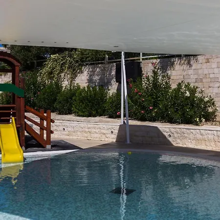 2a Casa de hóspedes 3*